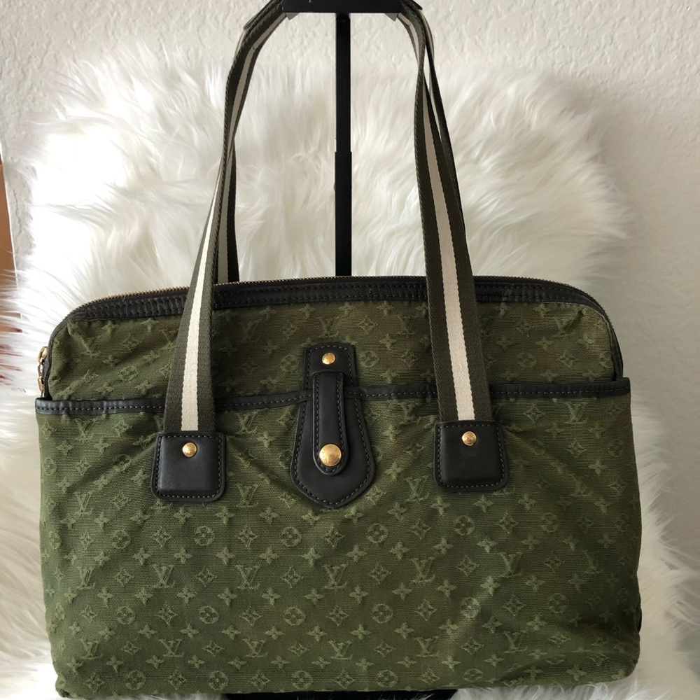 Authentic LV Mary Kate Mini Lin